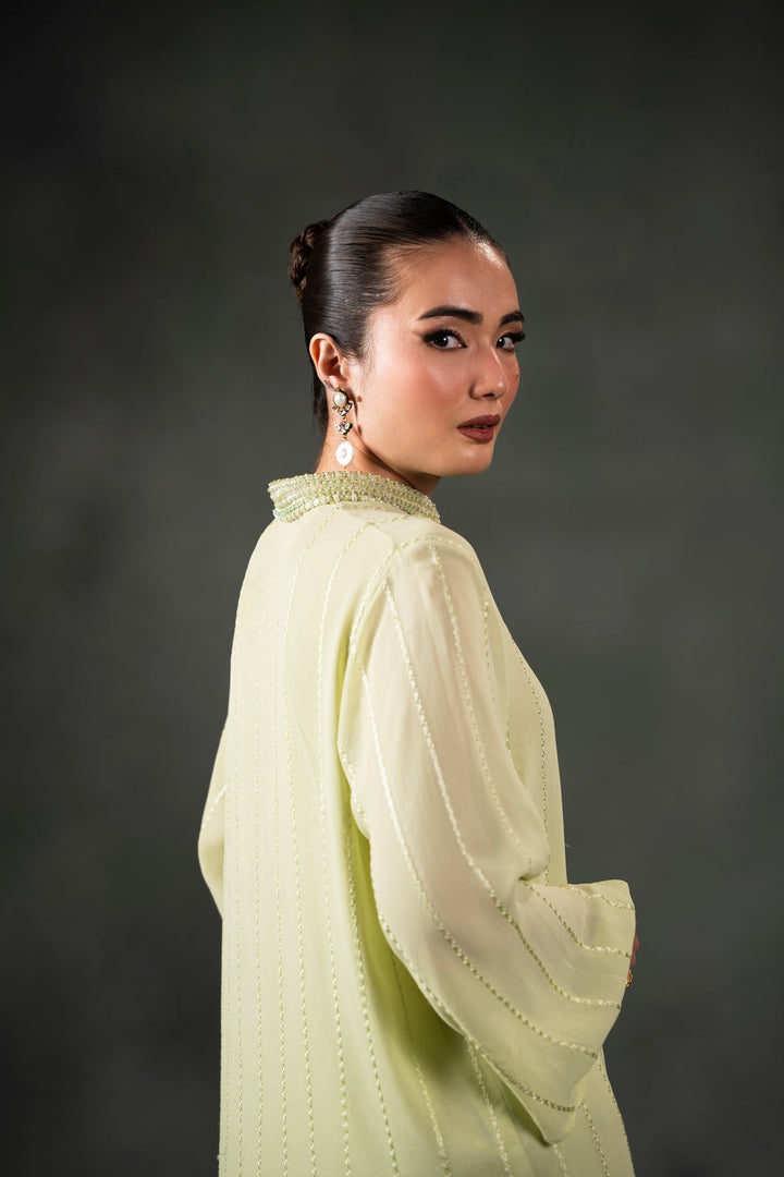 Nilofer Shahid - Aylin - Dusty