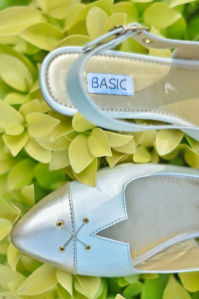 Basic by Chapter 13 - B23-03 - 19601 - White - Studio by TCS