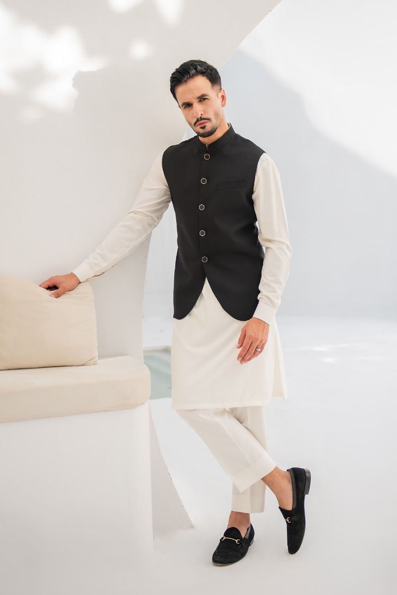 Pakistani Men's Wedding Clothes in USA | Men bridal dress Studio by TCS Pakistani Men's Wedding Clothes in USA | Men bridal dress Studio by TCS