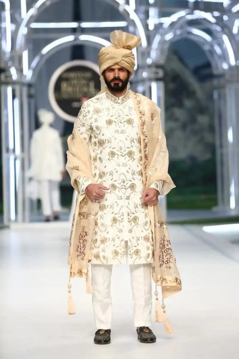 Deepak & Fahad - SULTAAN - White and Gold - 4 Piece