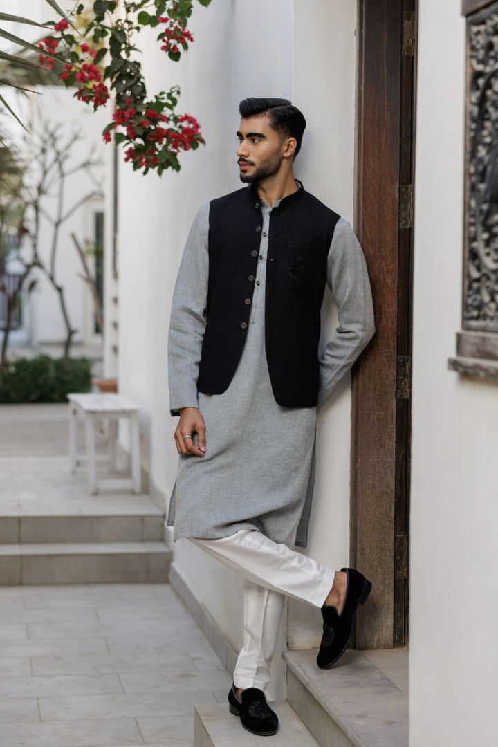 Deepak Perwani - jkt1511, Kur1384 & Pja23 - black - 3 Piece