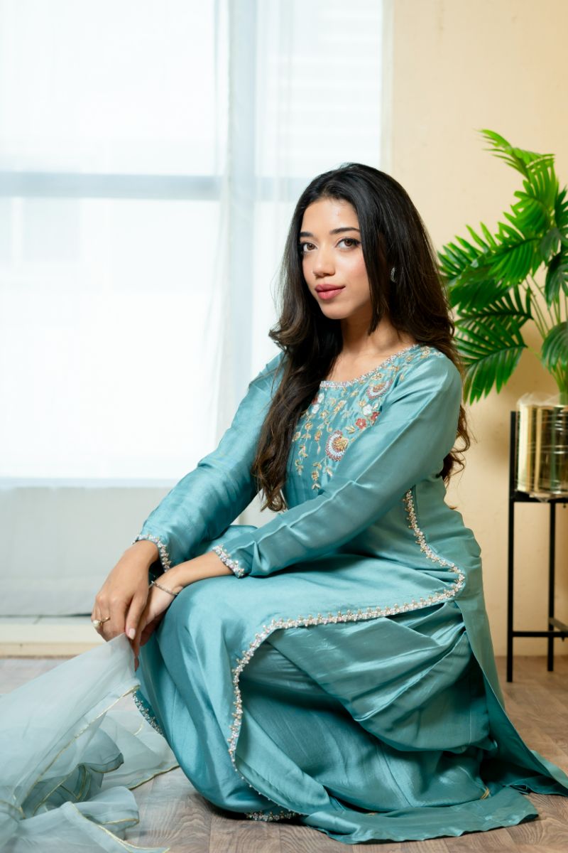 Urooj Atelier - EE-024-25 - light sea green - Sheesha Silk & Organza - 3 Piece