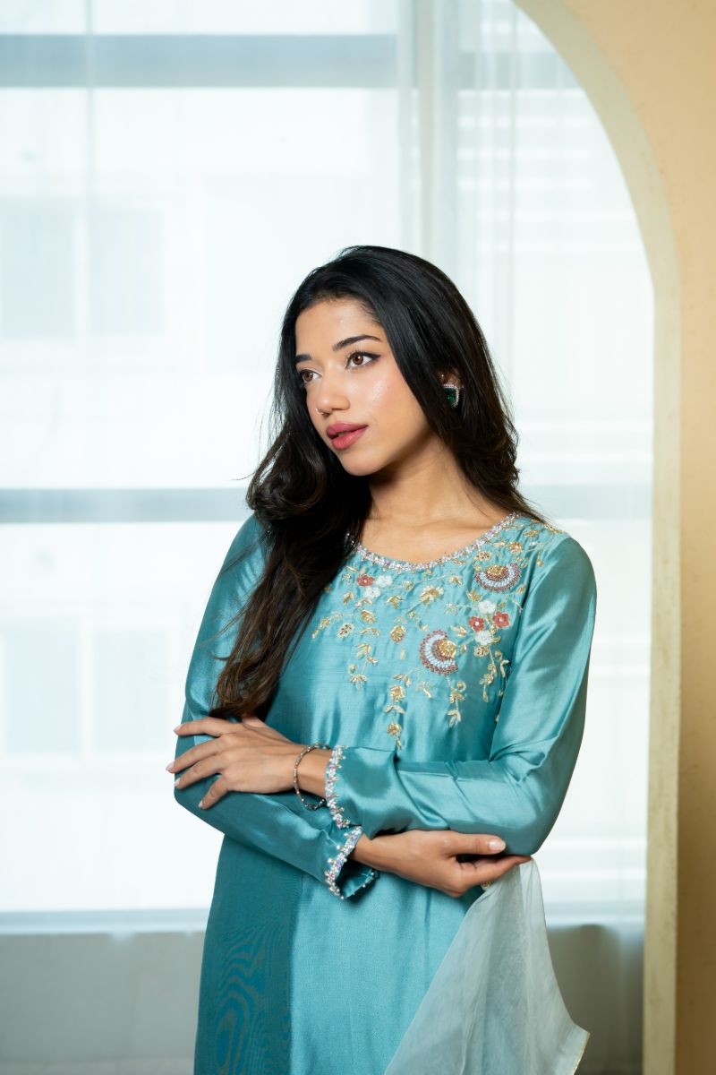Urooj Atelier - EE-024-25 - light sea green - Sheesha Silk & Organza - 3 Piece
