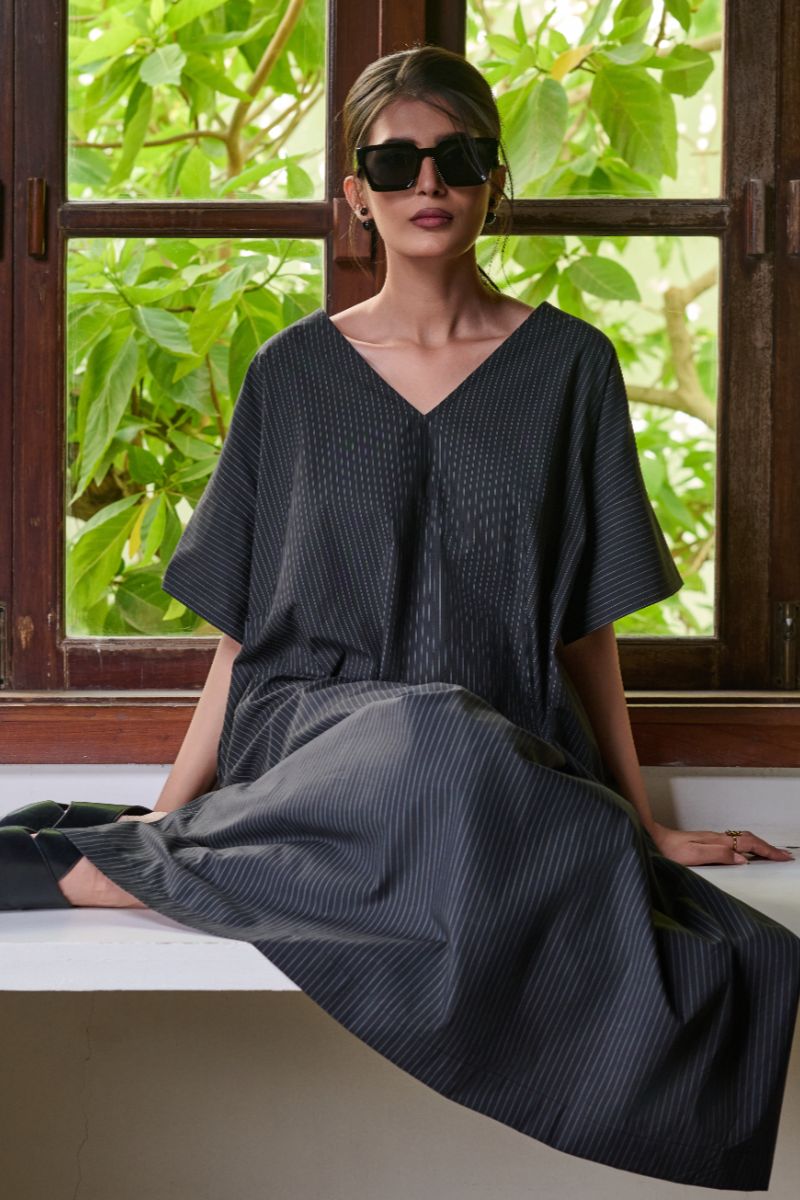 Gulabo - URBAN STRIPE DRESS - Egyption Cotton - Black - 1 Piece