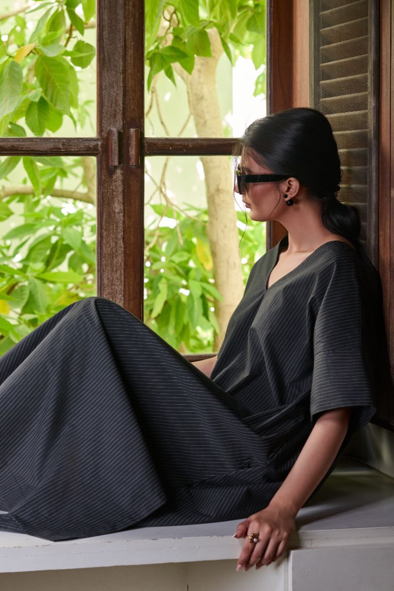 Gulabo - URBAN STRIPE DRESS - Egyption Cotton - Black - 1 Piece