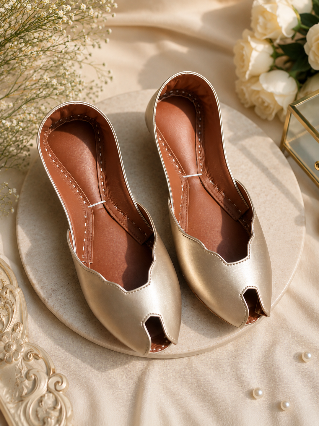 Hemo Handicraft - Gold Grace Khussa For Women - Dull Gold
