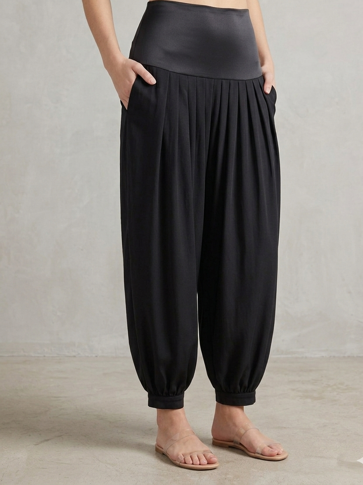 Gulabo - Bosky Balloon Fit Pant For Women - Black - 1 Piece