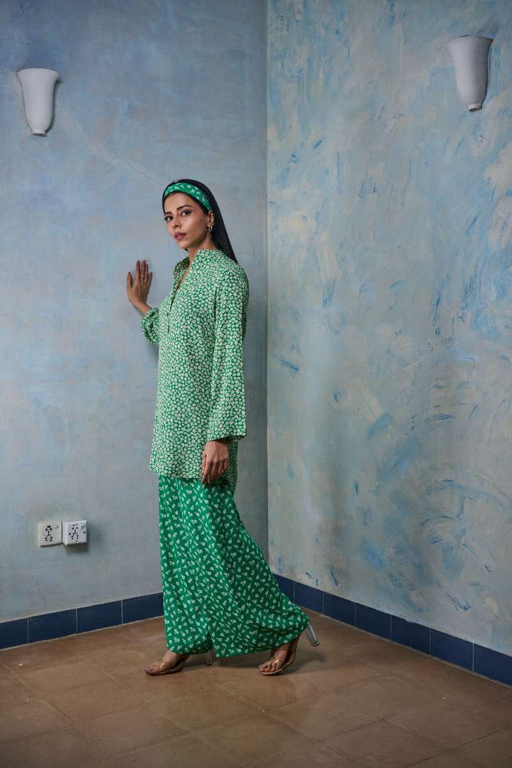 Gulabo - Garden Glow - Blended Heavy Crepe - Green/White - 2 Piece