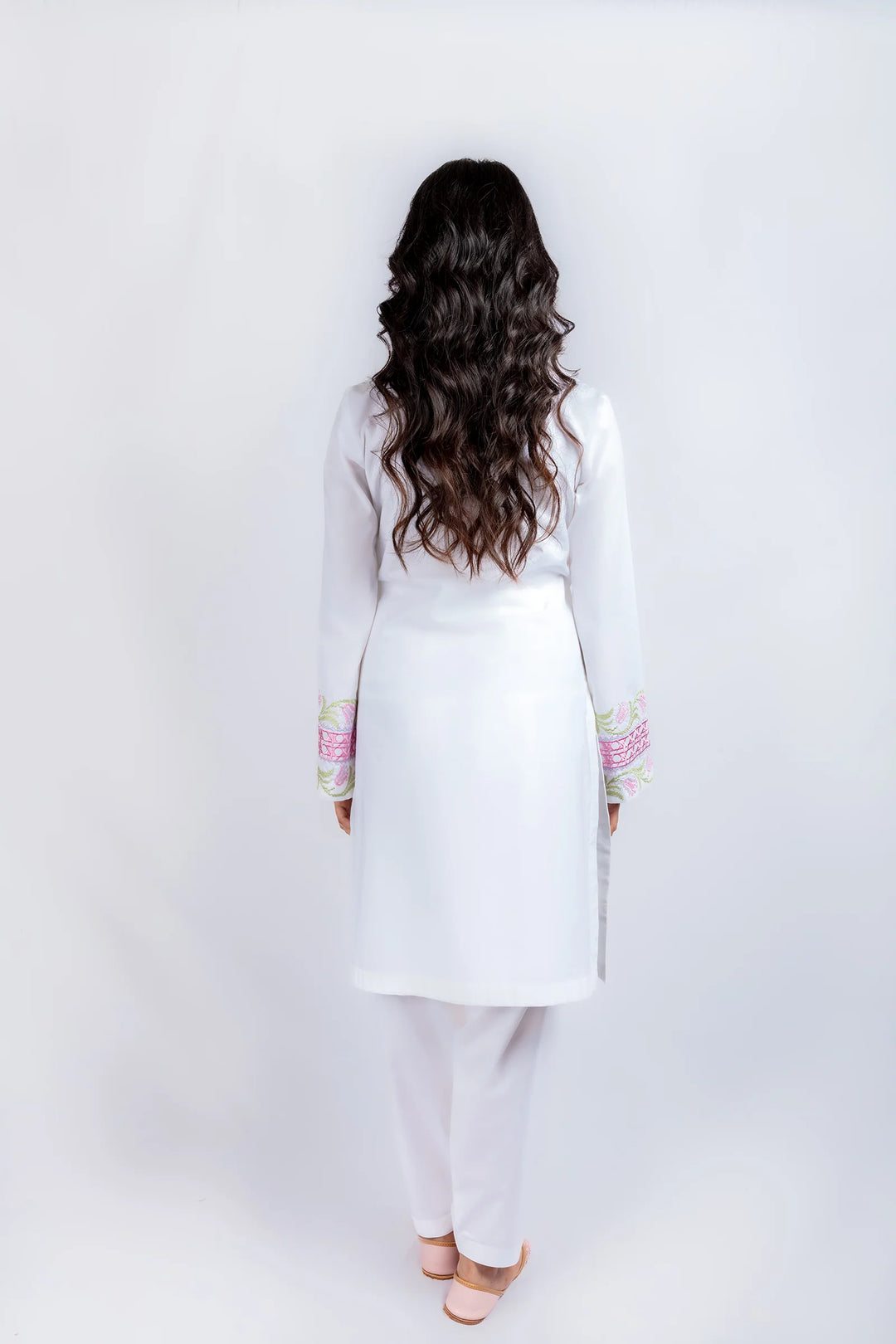 Gulenoor Lo Fi Chai Suit White 2 Piece