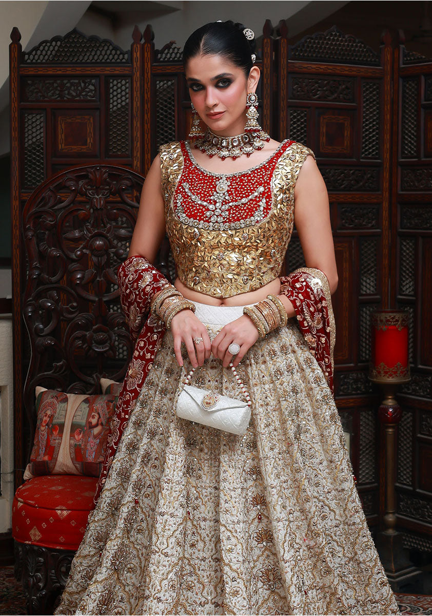 Huma Adnan aizelle Lehnga choli Champagne 3 Piece