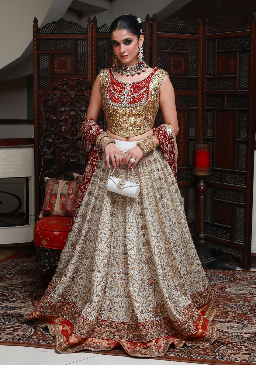 Huma Adnan aizelle Lehnga choli Champagne 3 Piece