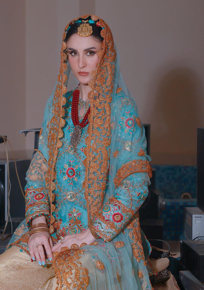 Huma Adnan areezay Suit Ice Blue 3 Piece
