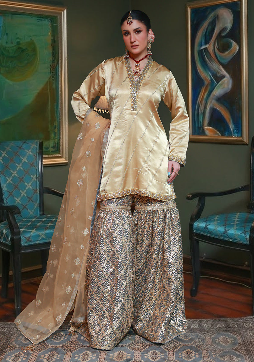 Huma Adnan naireen Suit Gold 3 Piece