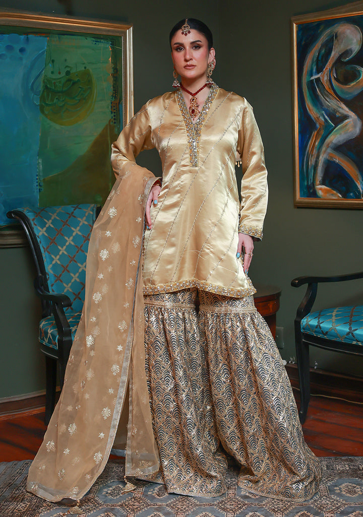 Huma Adnan naireen Suit Gold 3 Piece
