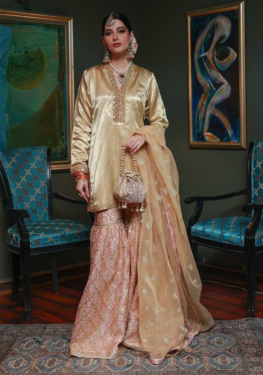 Huma Adnan rameesha Suit Gold 3 Piece