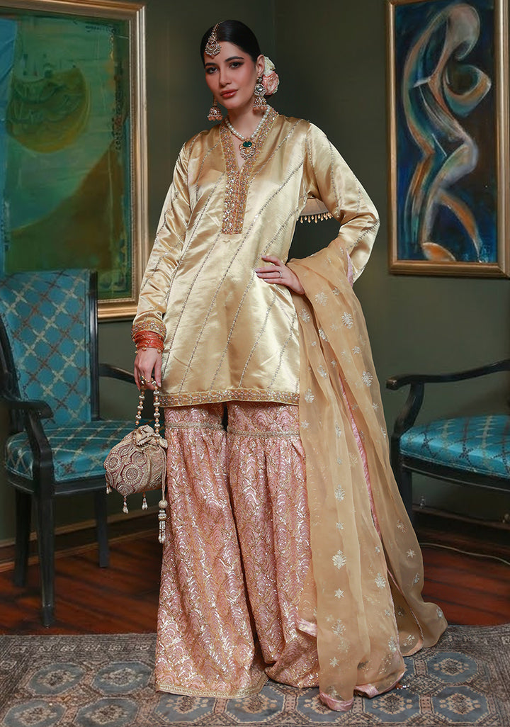 Huma Adnan rameesha Suit Gold 3 Piece