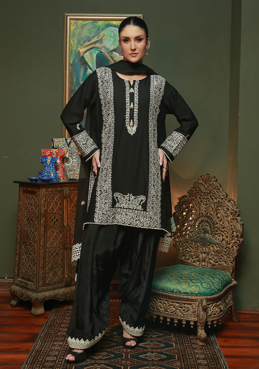 Huma Adnan yusaira Suit Black 3 Piece