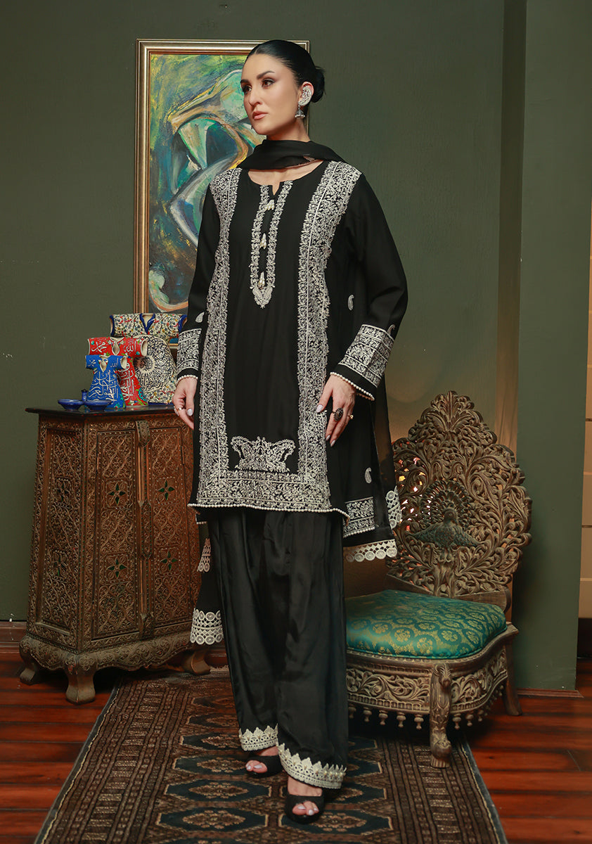 Huma Adnan yusaira Suit Black 3 Piece