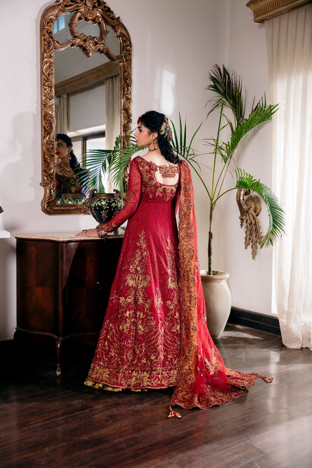 Nilofer Shahid - Whispers of the heart - Red - 2 Piece