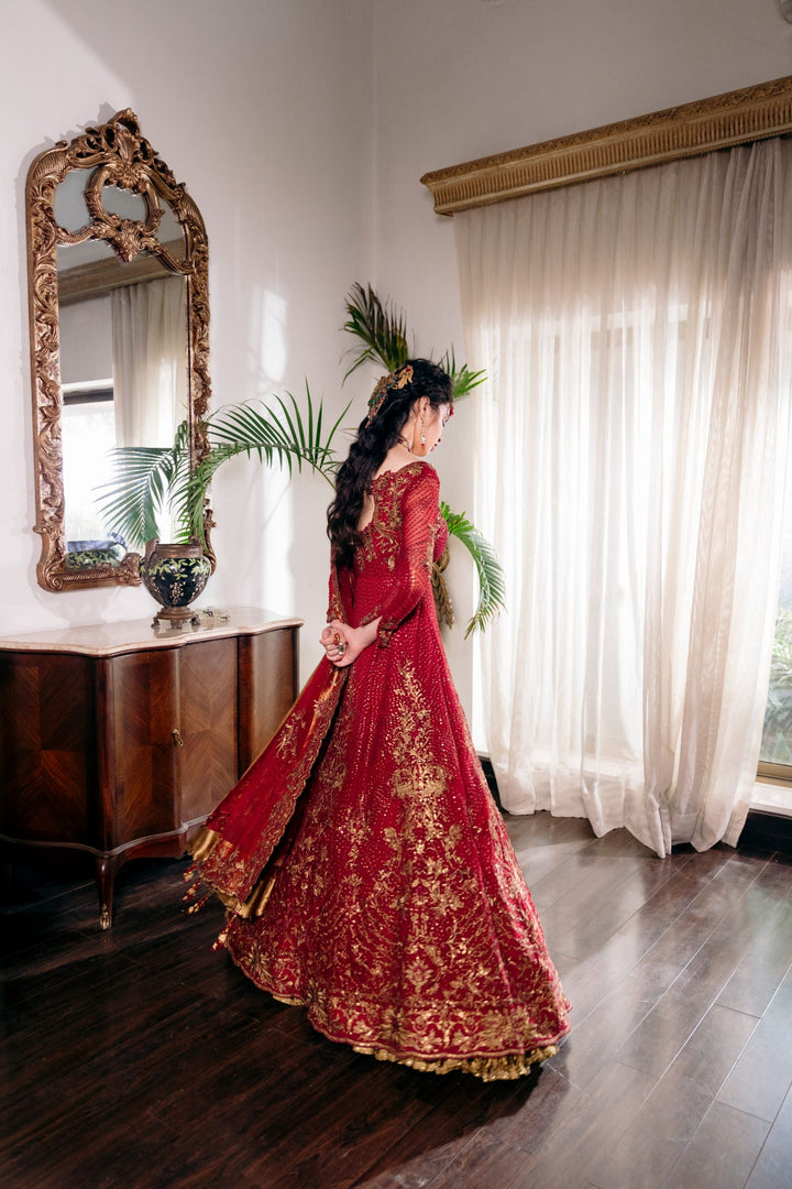 Nilofer Shahid - Whispers of the heart - Red - 2 Piece