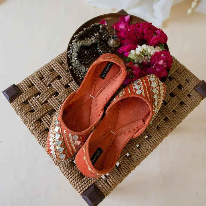 JootiShooti - Ronak Khussa (Orange)