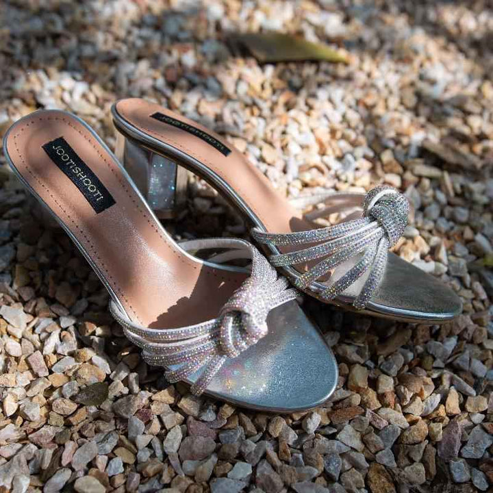 JootiShooti - Niomi Silver