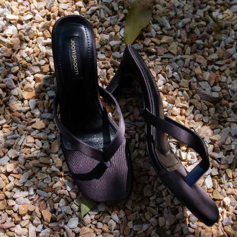 JootiShooti - Nina Charcoal