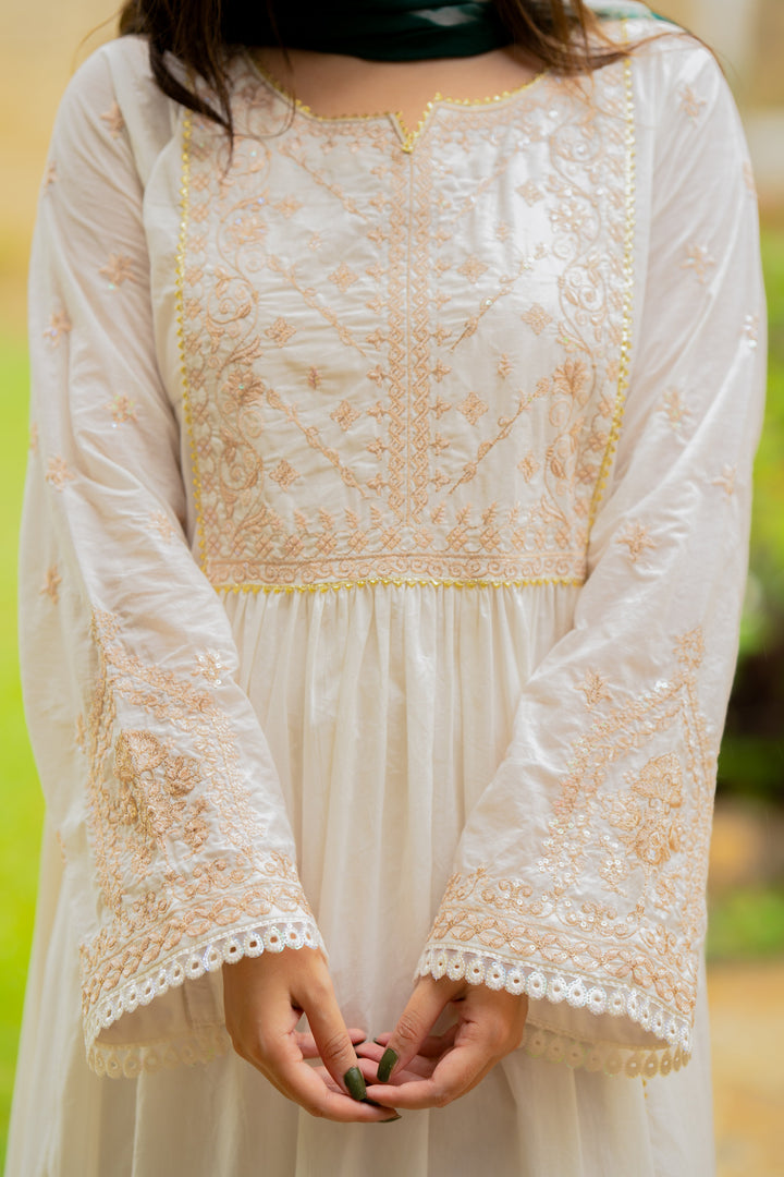 Omal by Komal - Naghma ( Frock & Dupatta ) - White - Lawn & Chiffon - 2 Piece