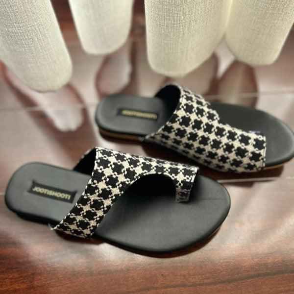 JootiShooti - Classic Houndstooth Slides