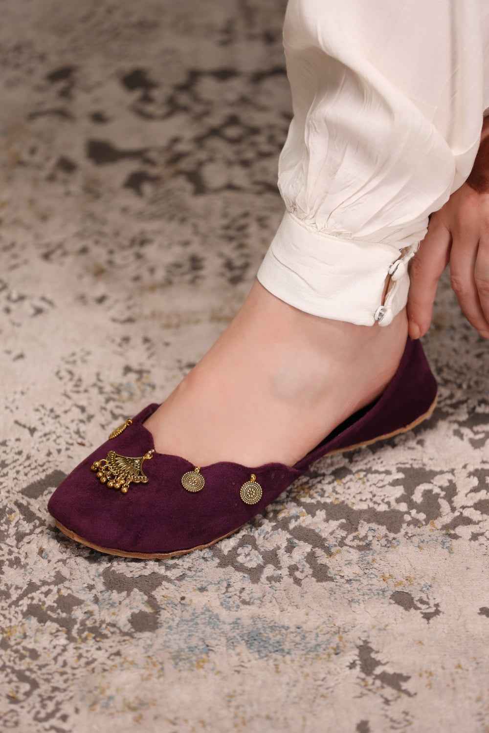 JootiShooti - Mehvar Plum Khussa For Women