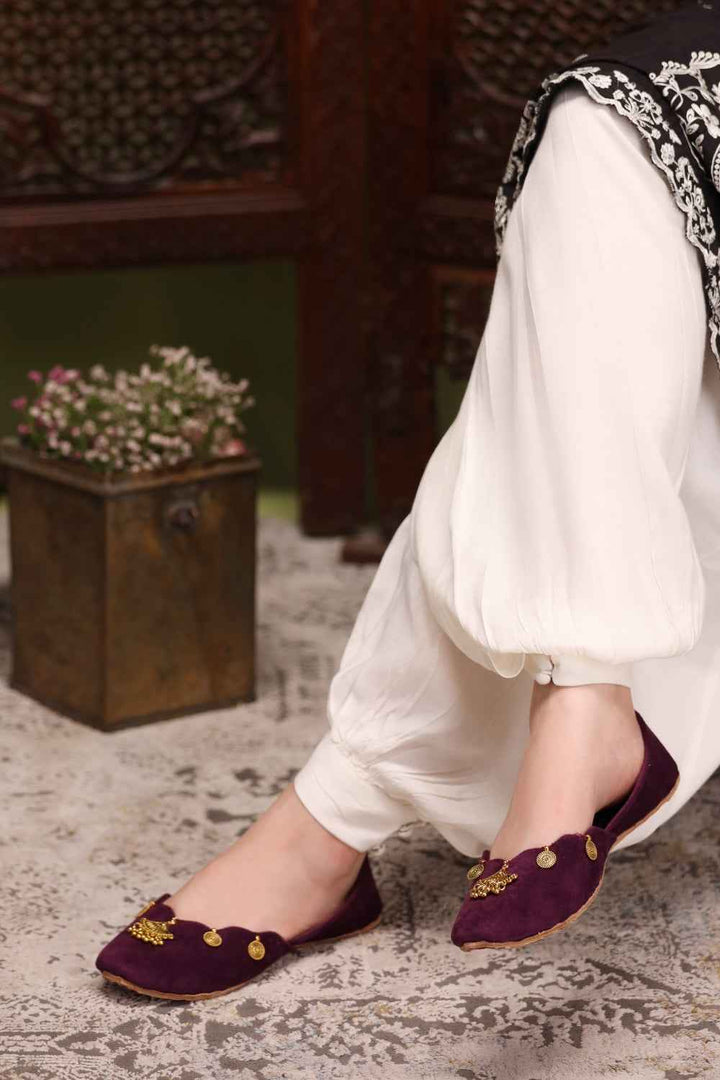 JootiShooti - Mehvar Plum Khussa For Women