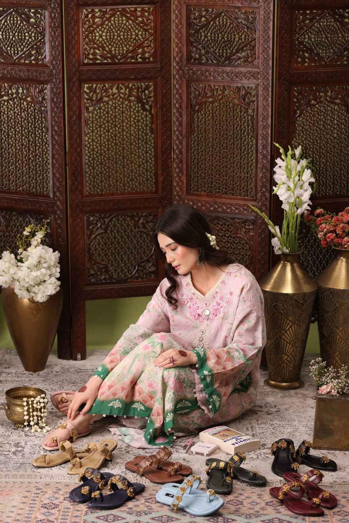 JootiShooti - Nauratan Dark Olive Kolhapuri For Women