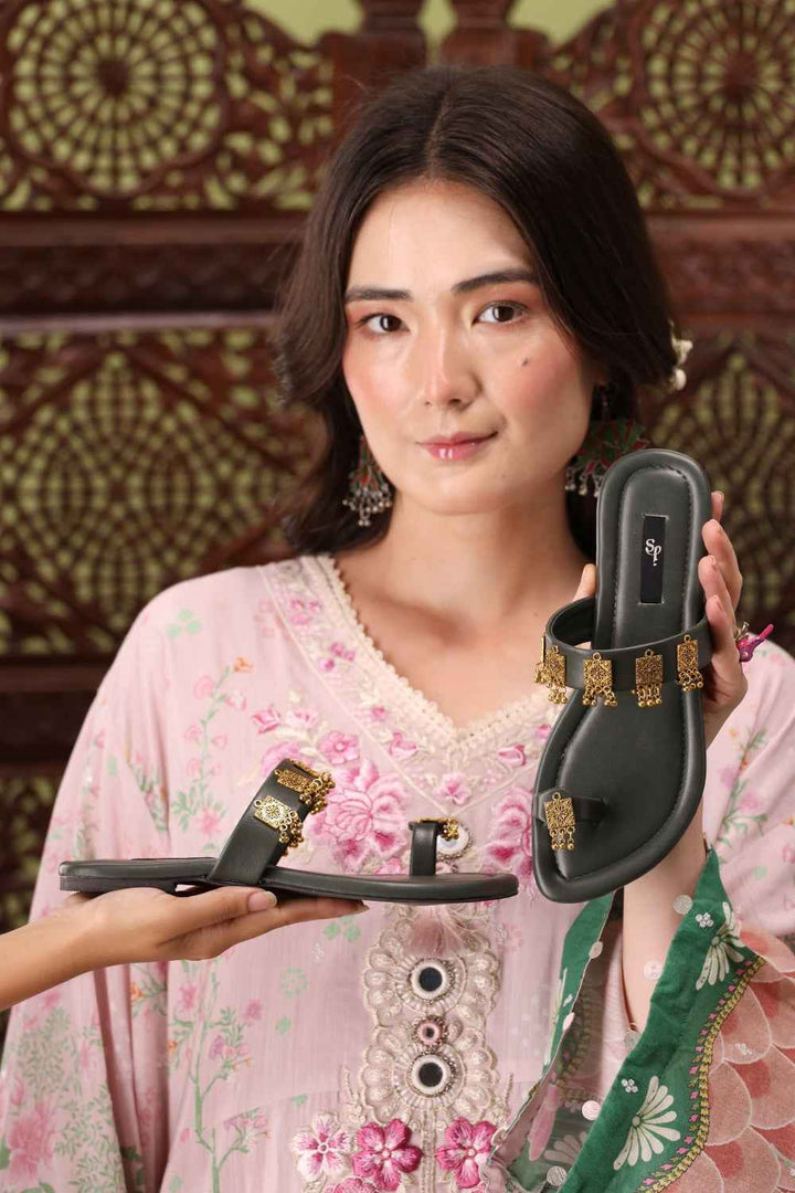 JootiShooti - Nauratan Dark Olive Kolhapuri For Women
