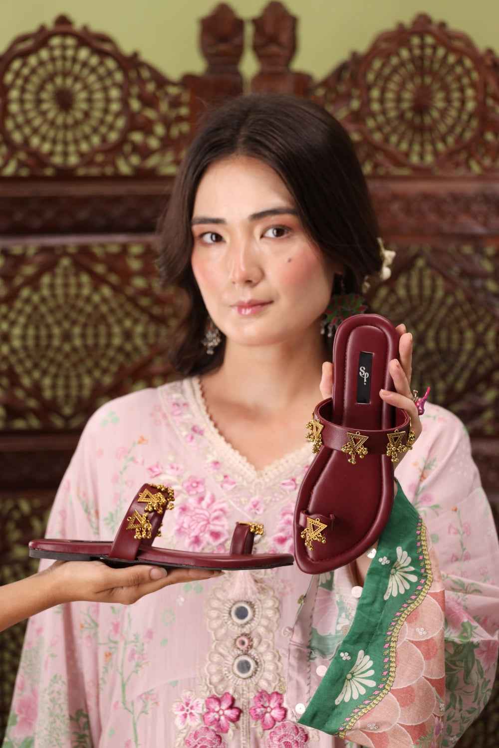 JootiShooti - Nauratan Maroon Kolhapuri For Women