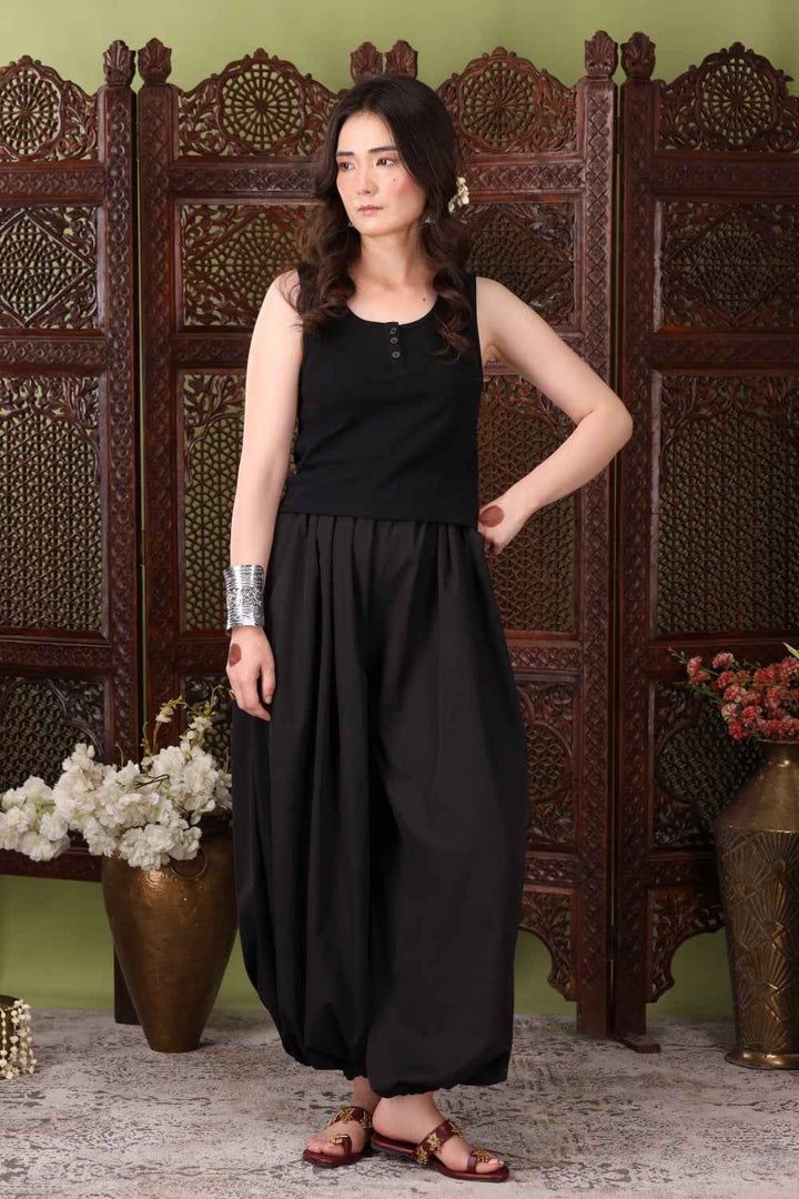 JootiShooti - Nauratan Maroon Kolhapuri For Women