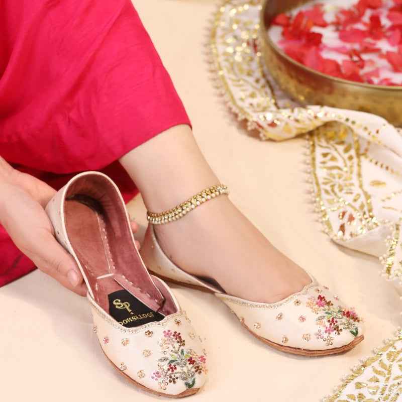JootiShooti - Ombre Oasis White Khussa For Women