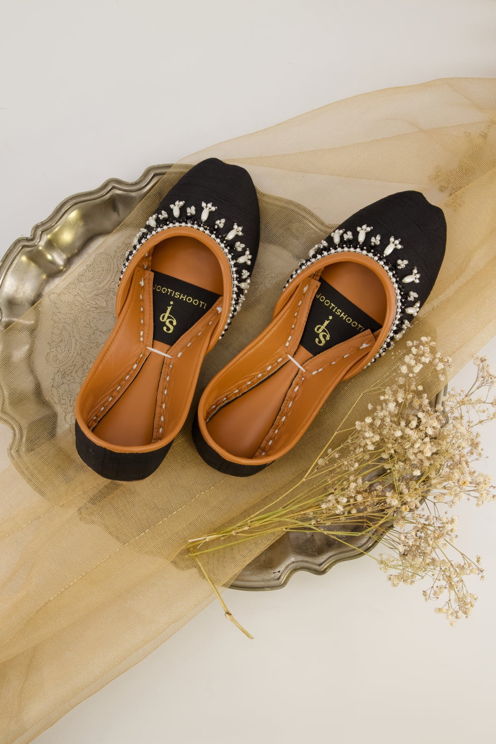 JootiShooti - Pearl Dusk Black Khussa For Women