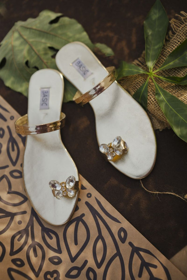 Basic by Chapter 13 - Crystal Flutter - Golden - Kohlapuri - 19103