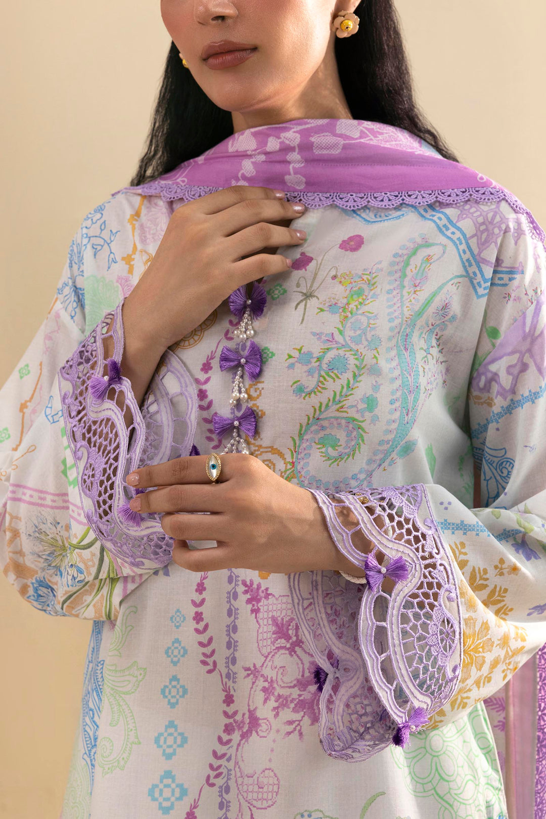 Sana Safinaz Embroidered 3 Piece Lawn Suit Unstitched White