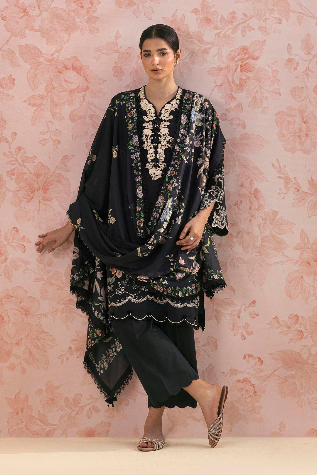 Sana Safinaz Embroidered 3 Piece Lawn Suit Unstitched Black