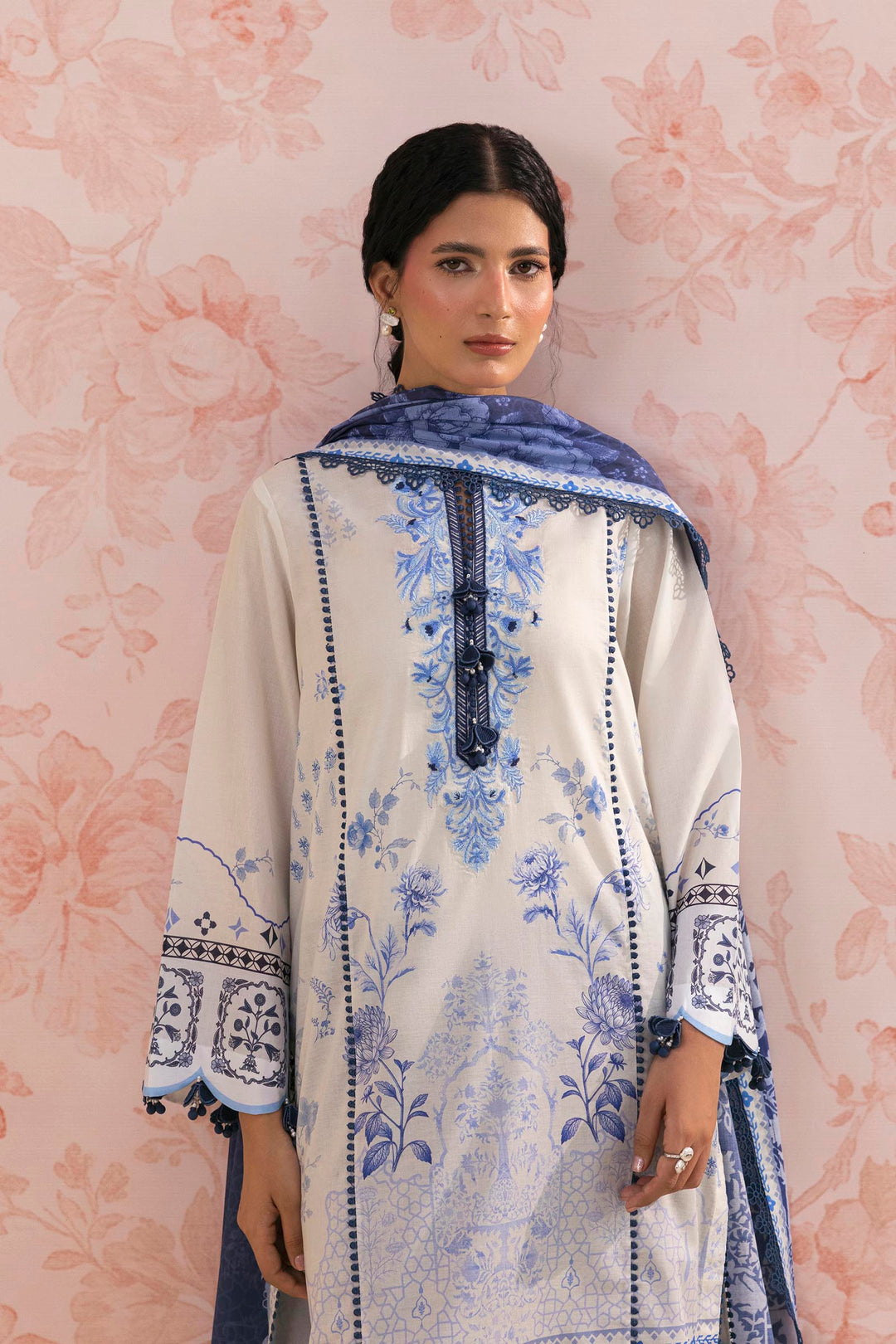 Sana Safinaz Embroidered 3 Piece Lawn Suit Unstitched White