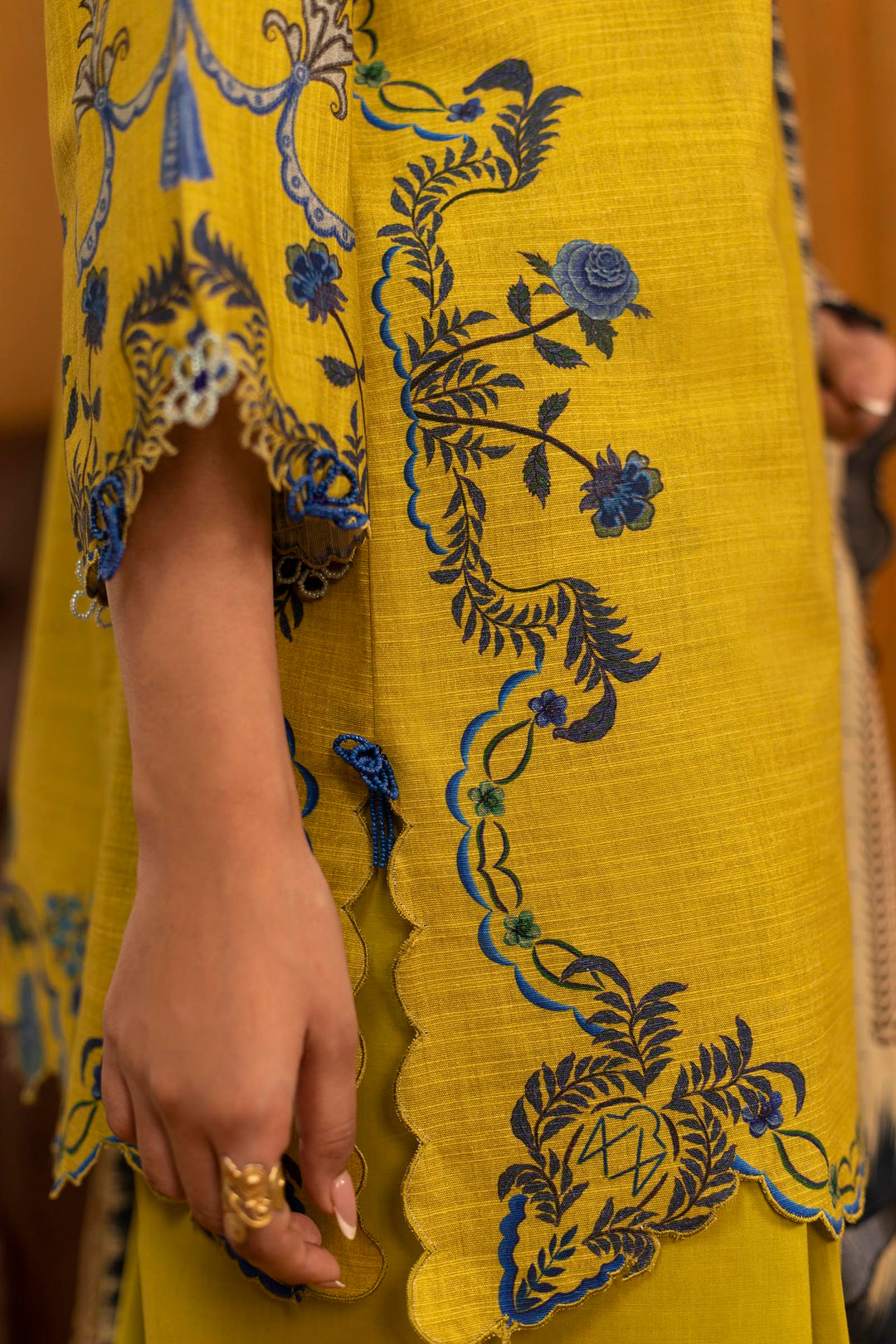 Sana Safinaz - Slub Muzlin - 3 Piece - Unstitched - M253-004A-3Cy