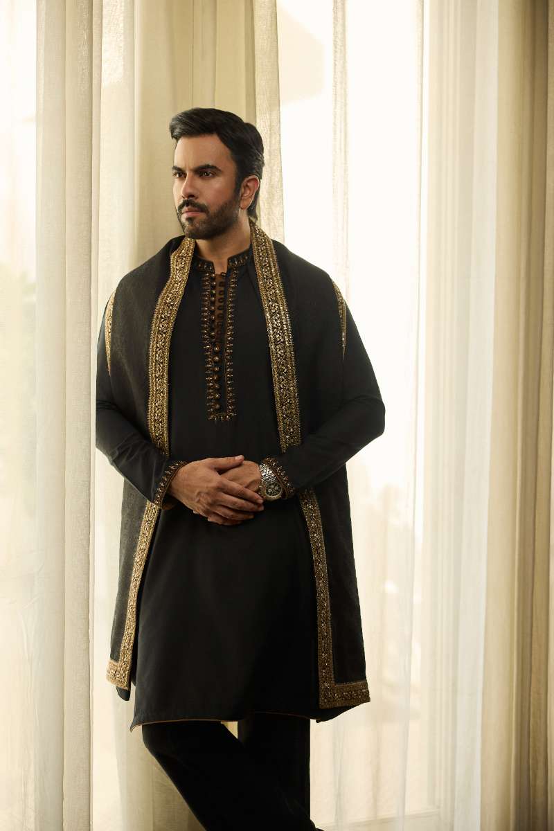 Deepak Perwani - Fine Smooth Kurta Pajama For Men - Black - 2 Piece