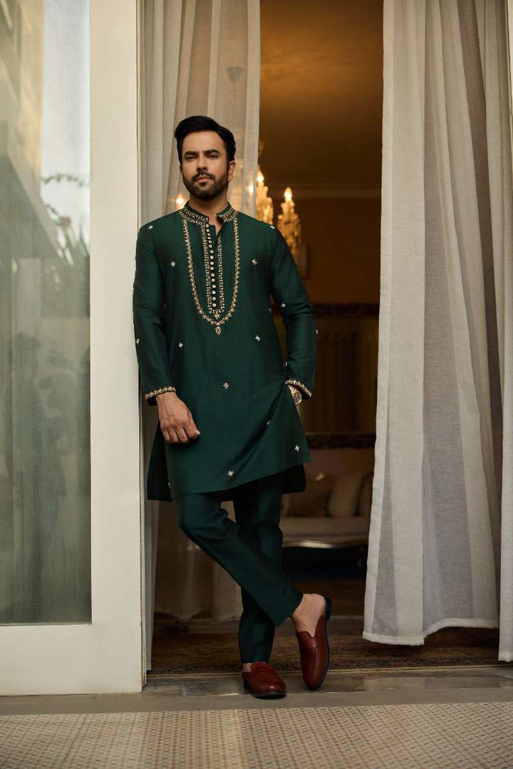 Deepak Perwani - Khaddi Silk Kurta Pajama For Men - Emerald Green - 2 Piece