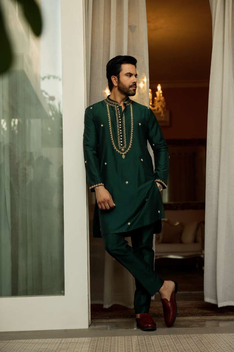 Deepak Perwani - Raw Silk Waistcoat For Men - Emerlad Green - 1 Piece