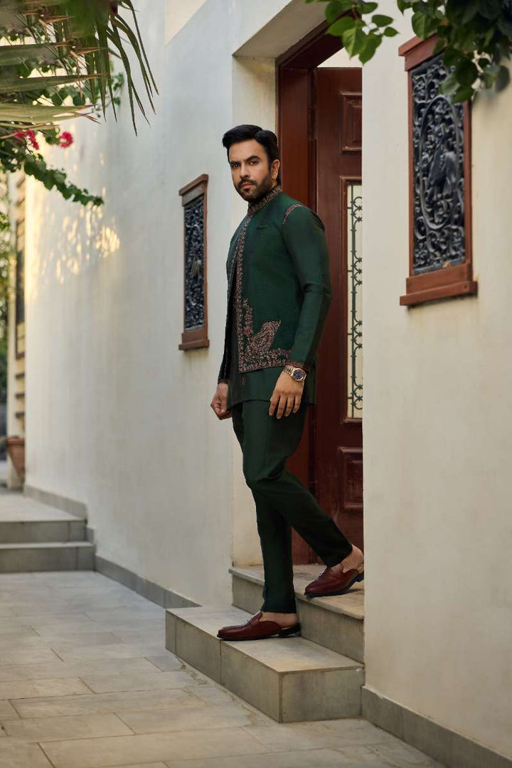 Deepak Perwani - Cotton-Silk Kurta Pajama For Men - Emerald Green - 2 Piece