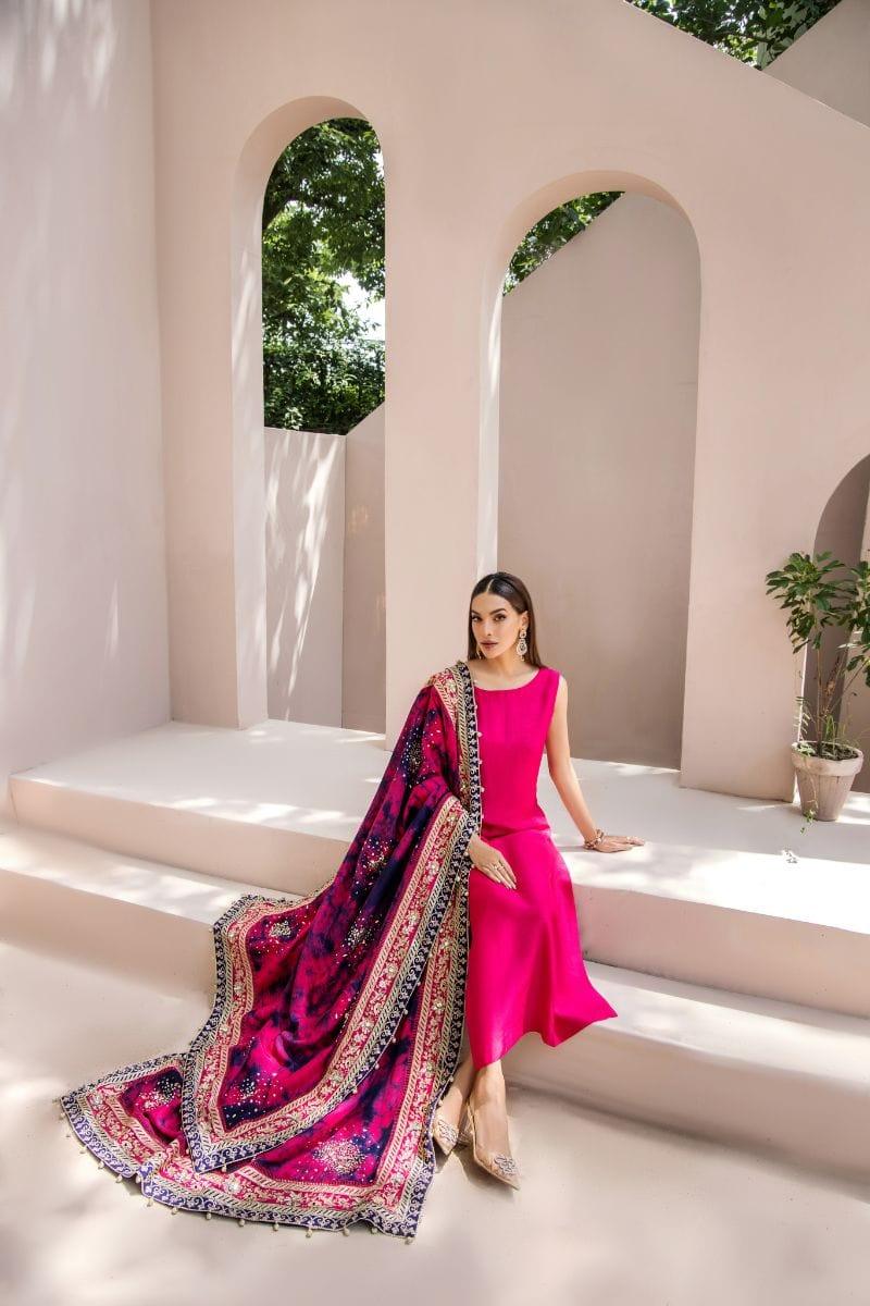 Malook - Inayat - Silk - Shocking pink - 3 Piece