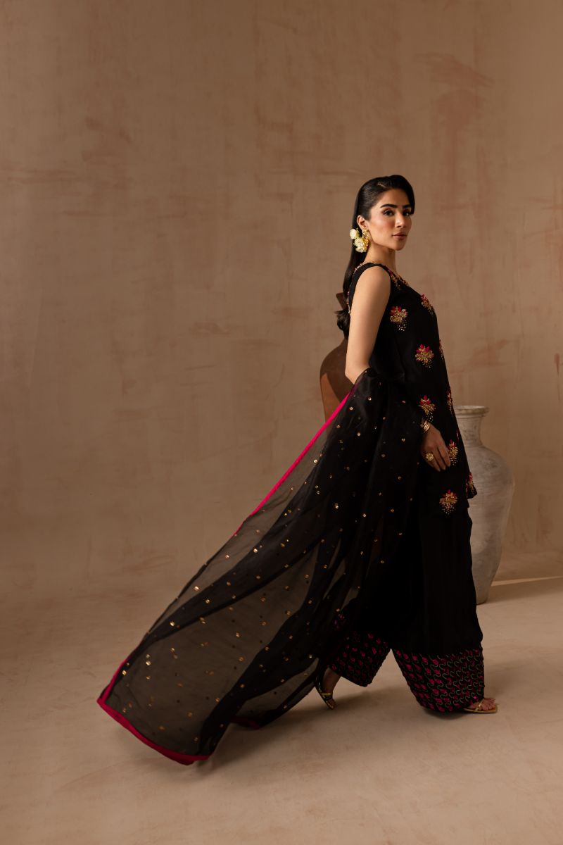Maria Osama Khan - Charcoal Charm - BLACK - RAWSILK & Organza - 3 Piece
