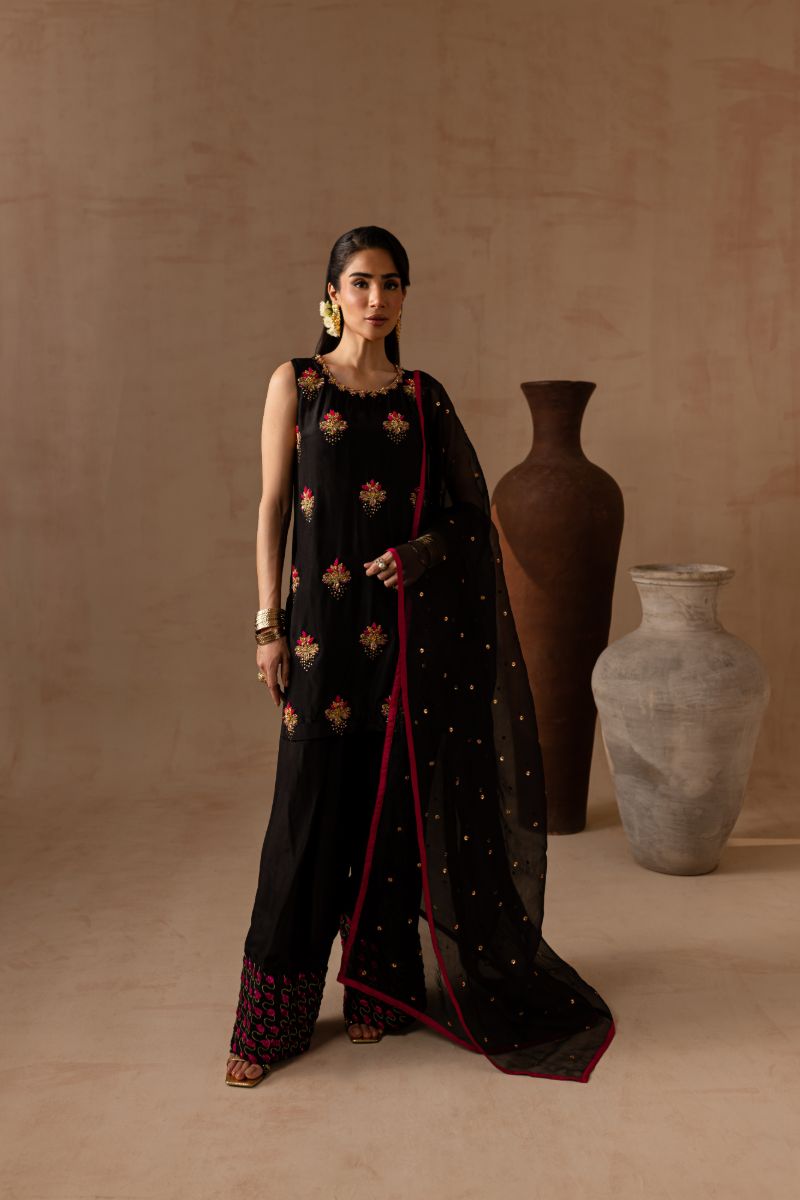 Maria Osama Khan - Charcoal Charm - BLACK - RAWSILK & Organza - 3 Piece