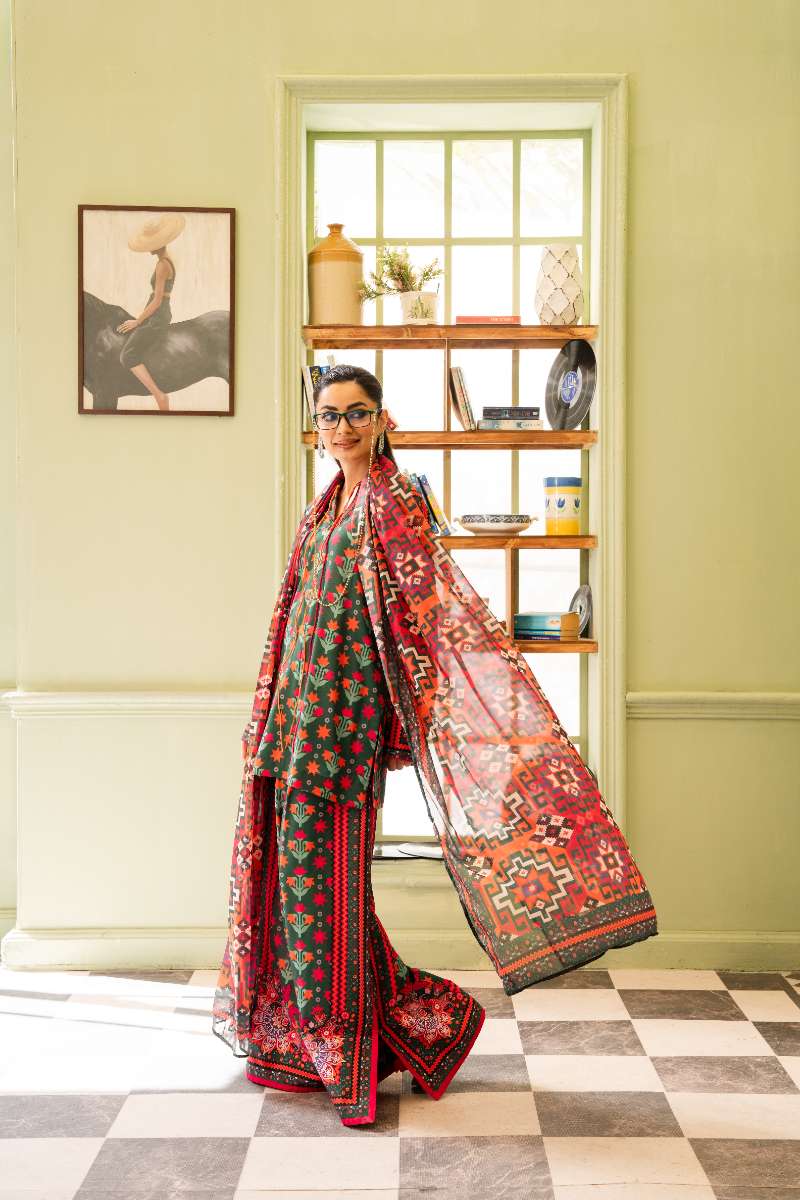 Maria Osama Khan - Georgette & Tissue Silk Bloom Suit For Women - bottle green - 3 Piece